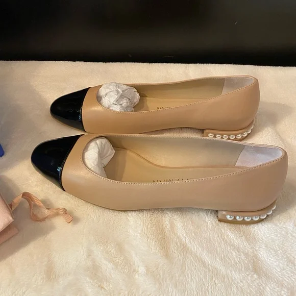 STUART WEITZMAN Women's Pearl Slip On Cap Toe Flats - Picture 8 of 10